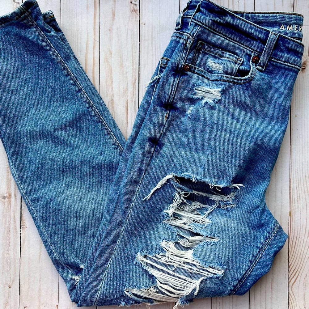 American Eagle Mom Jeans